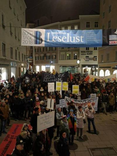 {{:46282571_2224605067777064_4676878480904814592_n.jpg?400 |